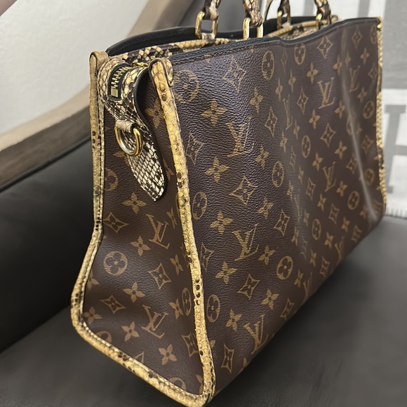 Rare Louis Python Bag - Picture 8 of 12